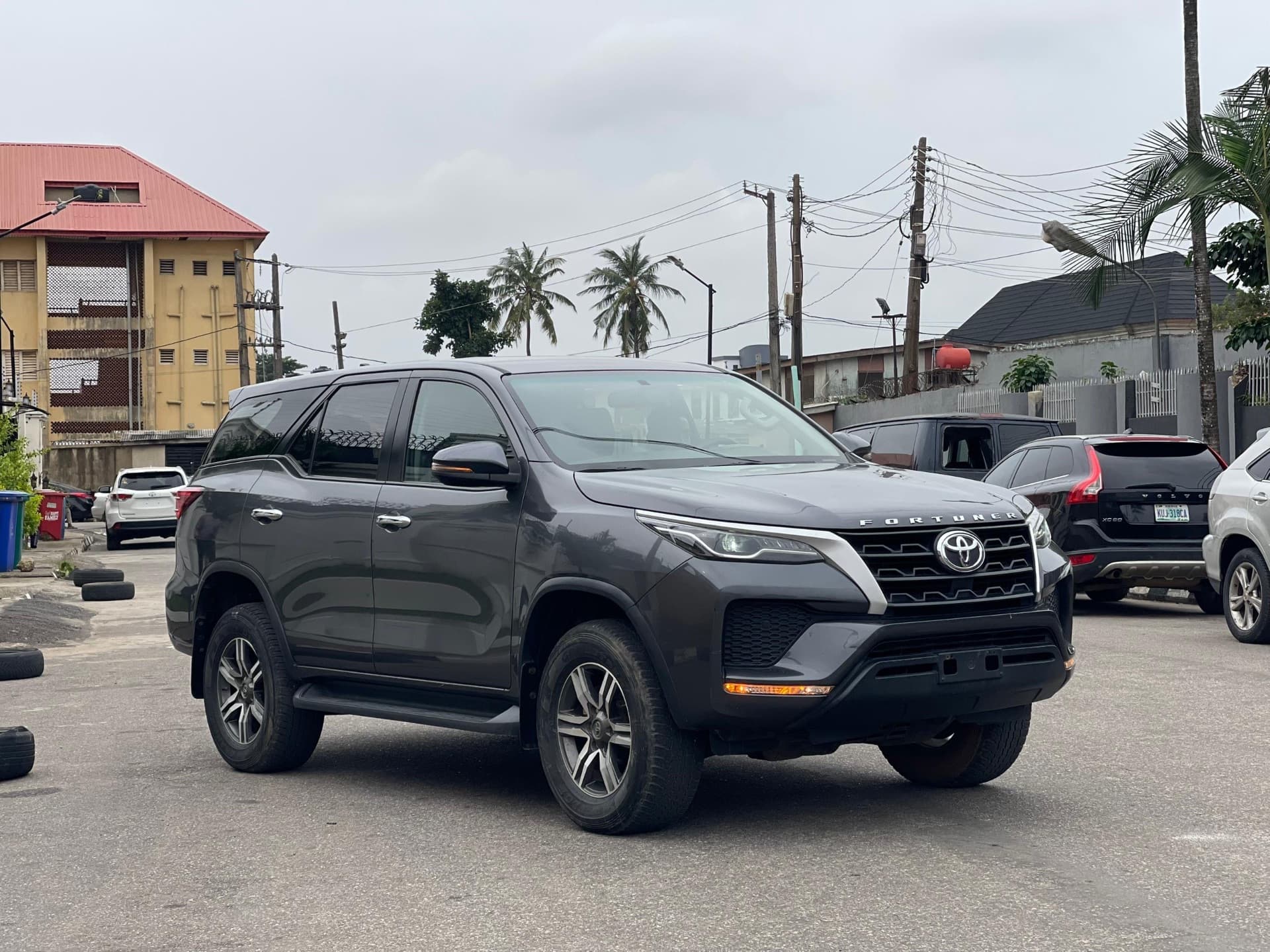2021 TOYOTA FORTUNER