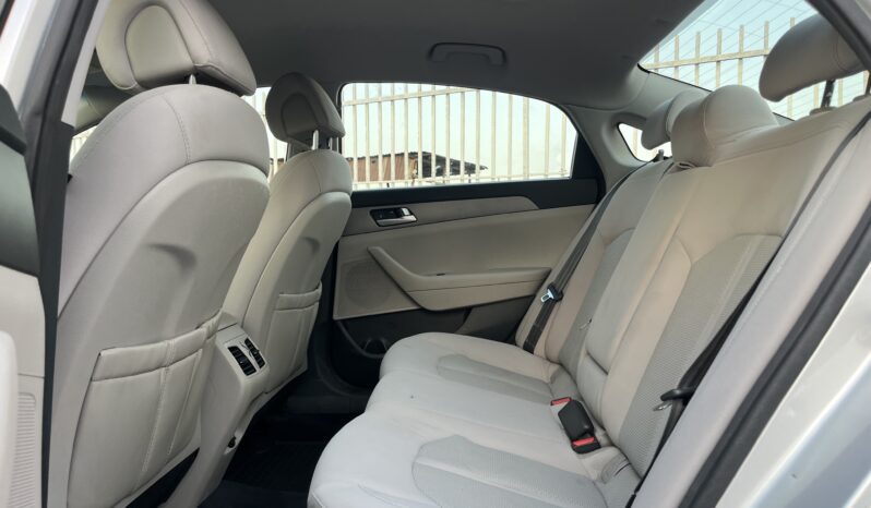 
								Hyundai Sonata 2015 Foreign Used full									