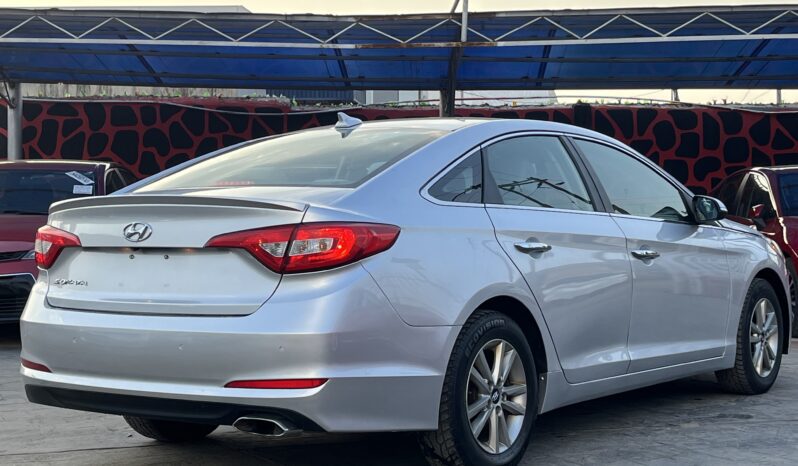 
								Hyundai Sonata 2015 Foreign Used full									