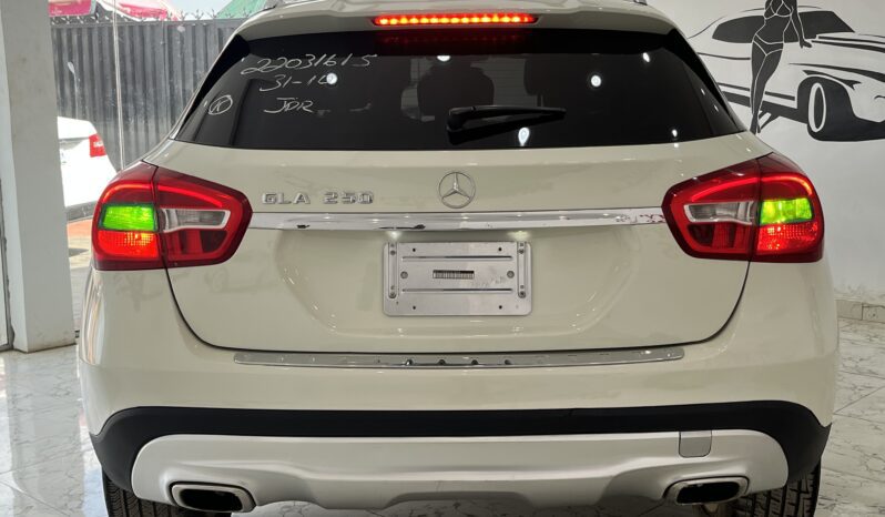 
								Mercedes-Benz GLA250 2016 Foreign Used – The Ultimate Luxury Compact SUV full									